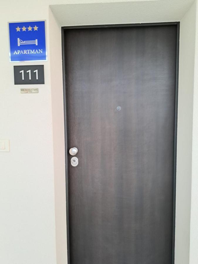 Vita Mirabilis Suite Umag Exterior photo